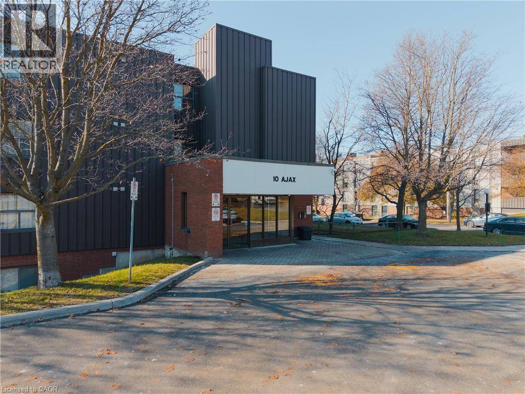 Guelph, ON N1H7N6,10 AJAX ST #103