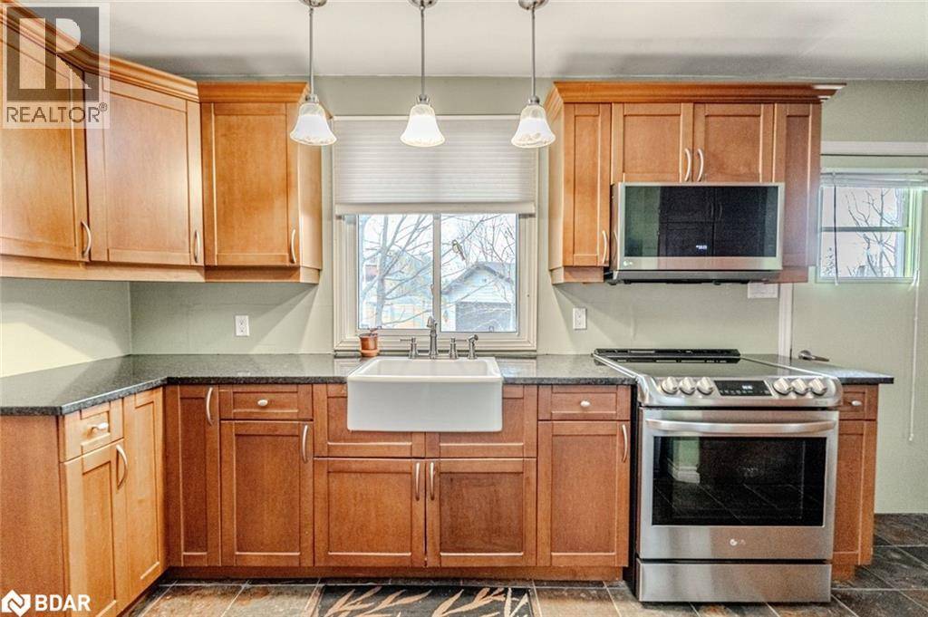 Innisfil, ON L9S1Y2,2016 KATE Avenue