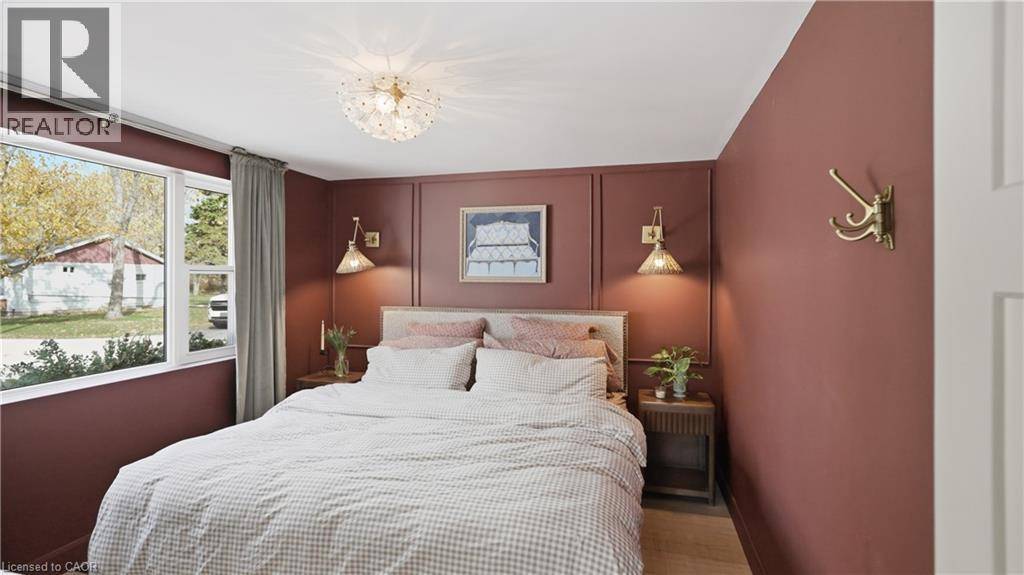 Lowbanks, ON N0A1K0,5 LEES Line