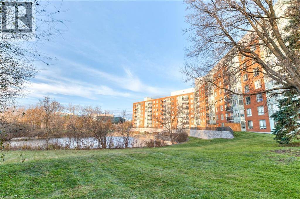 Waterloo, ON N2J4T2,30 BLUE SPRINGS DR #413