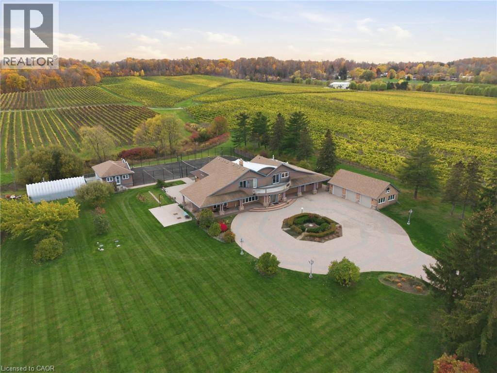 Beamsville, ON L0R1B0,4850 HILLSIDE Drive