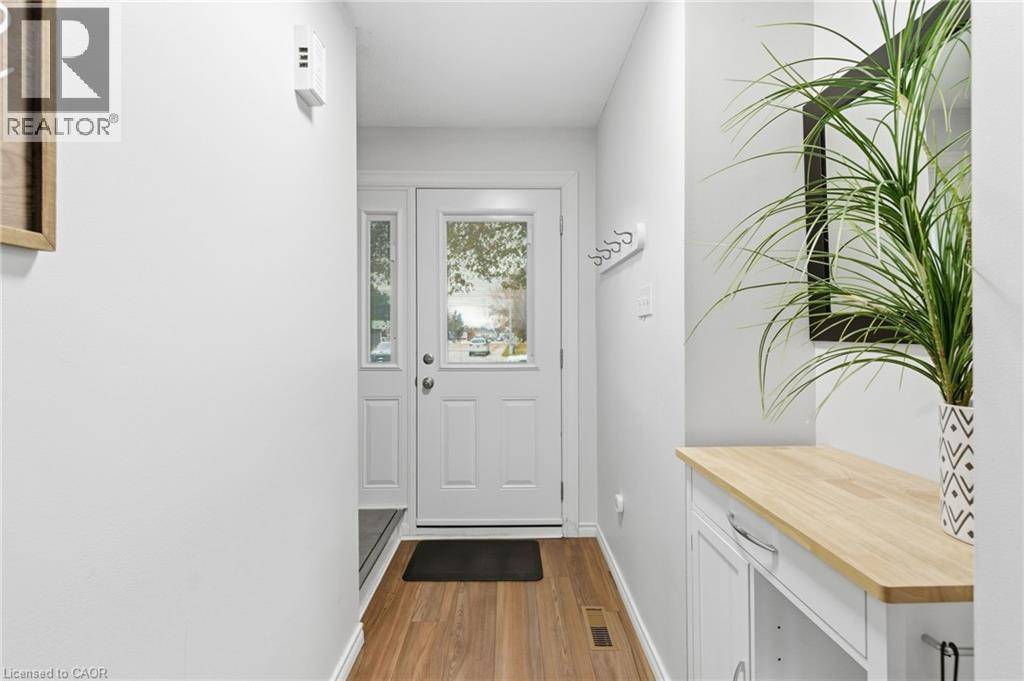 Hamilton, ON L9C6J5,38 GOLDEN ORCHARD Drive