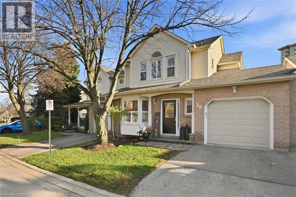 Burlington, ON L7L5X8,5255 LAKESHORE RD #38