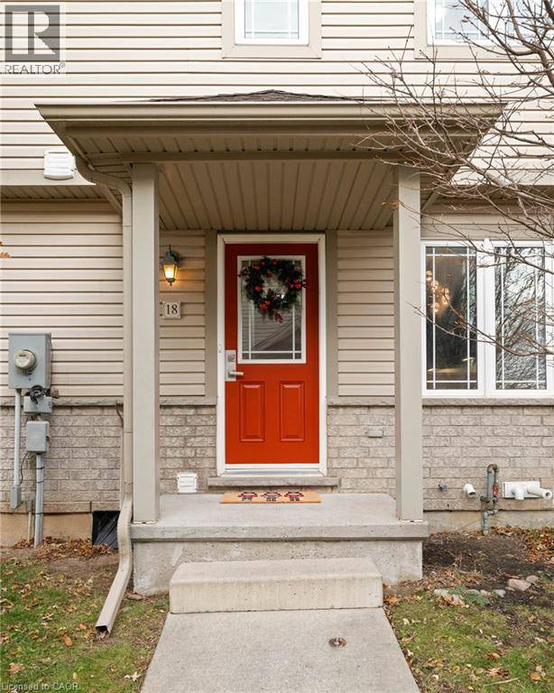 Kitchener, ON N2E0E1,10 FOXGLOVE CRES #18