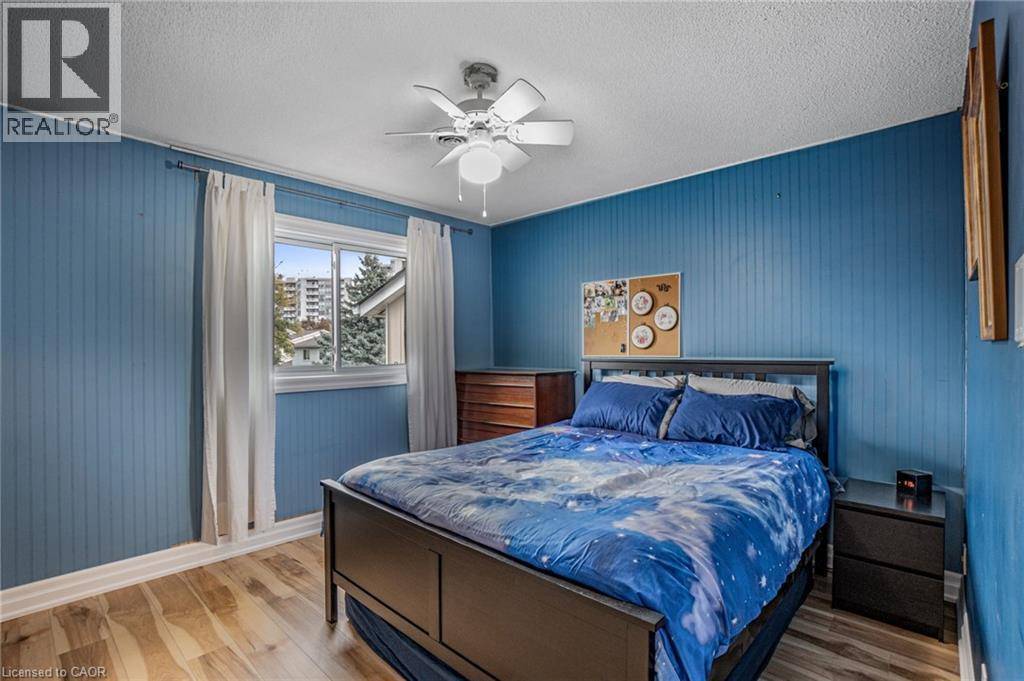 Burlington, ON L7L5J6,5061 PINEDALE AVE #101