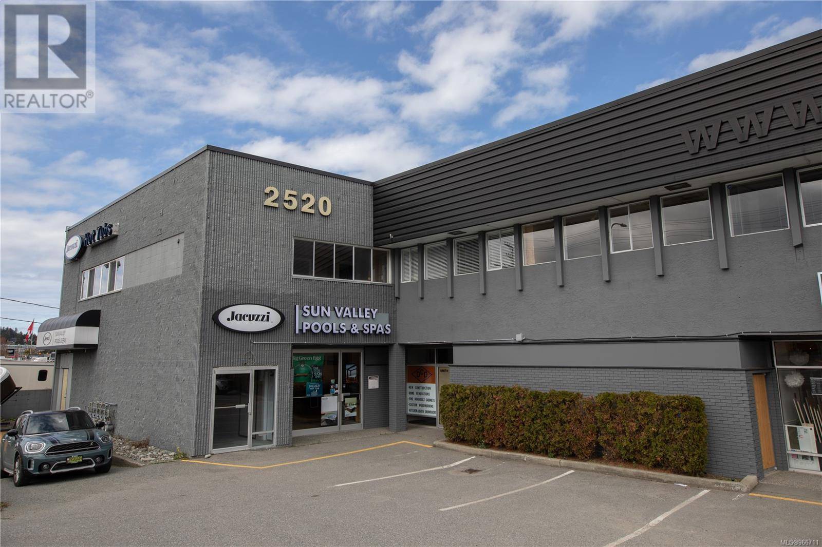 Nanaimo, BC V9T3L3,2520 Bowen RD #101 & 102