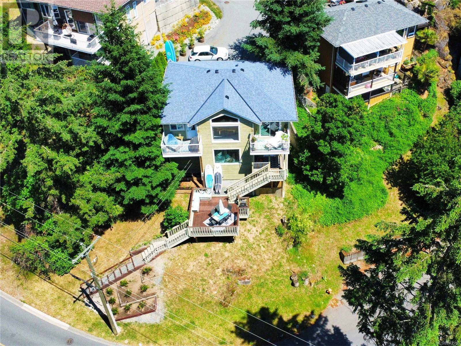 Nanaimo, BC V9T5J7,960 Woodpecker Lane