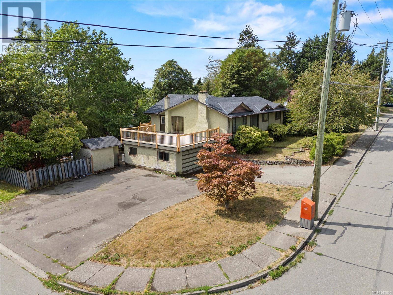 Saanich, BC V8P2N7,3978 Cedar Hill Cross Rd