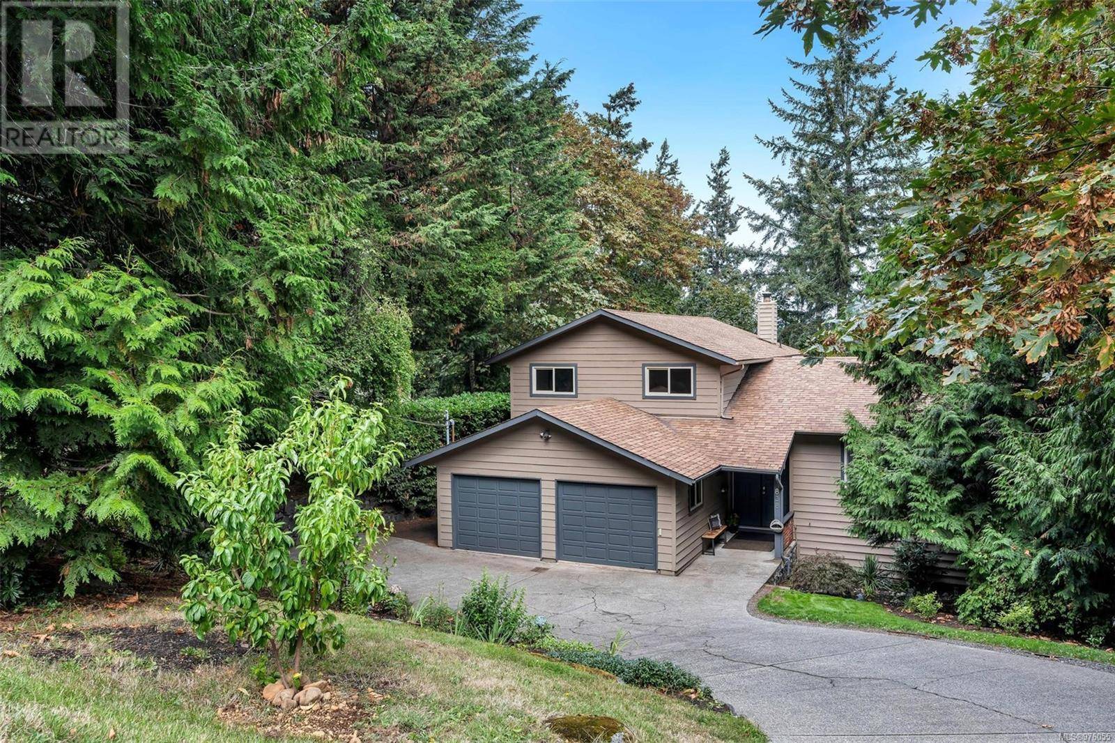 Colwood, BC V9C3H7,838 Cecil Blogg Dr