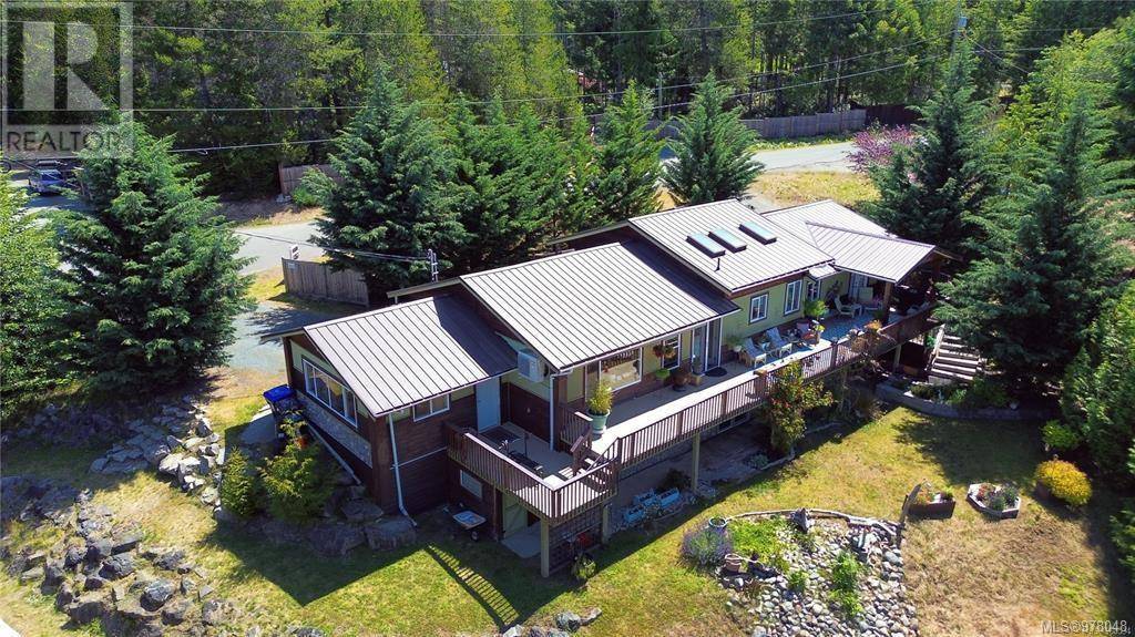 Qualicum Beach, BC V9K2M8,1695 Nahmint Rd