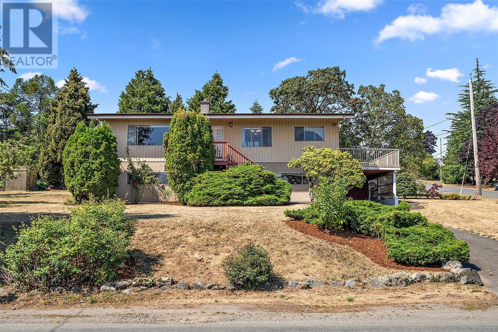 Central Saanich, BC V8M1M2,7194 Veyaness Rd