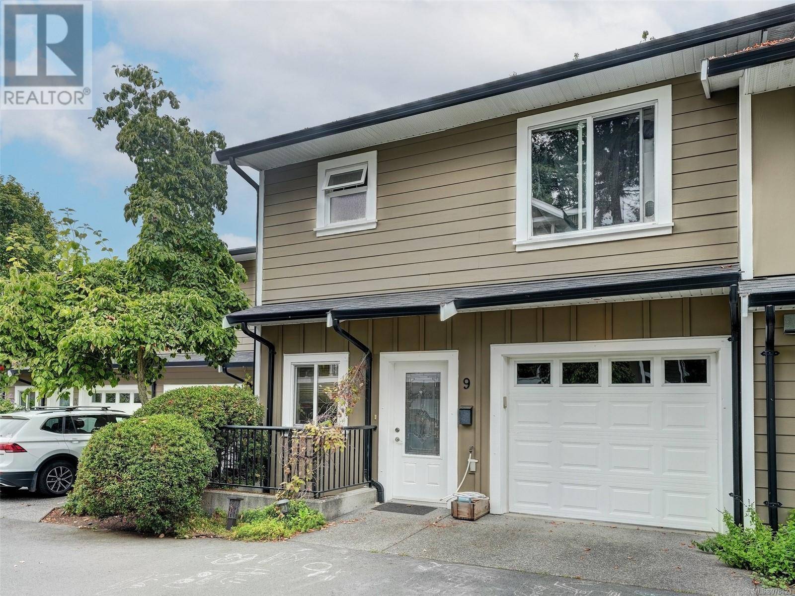 Central Saanich, BC V8Z0A9,6961 East Saanich RD #9