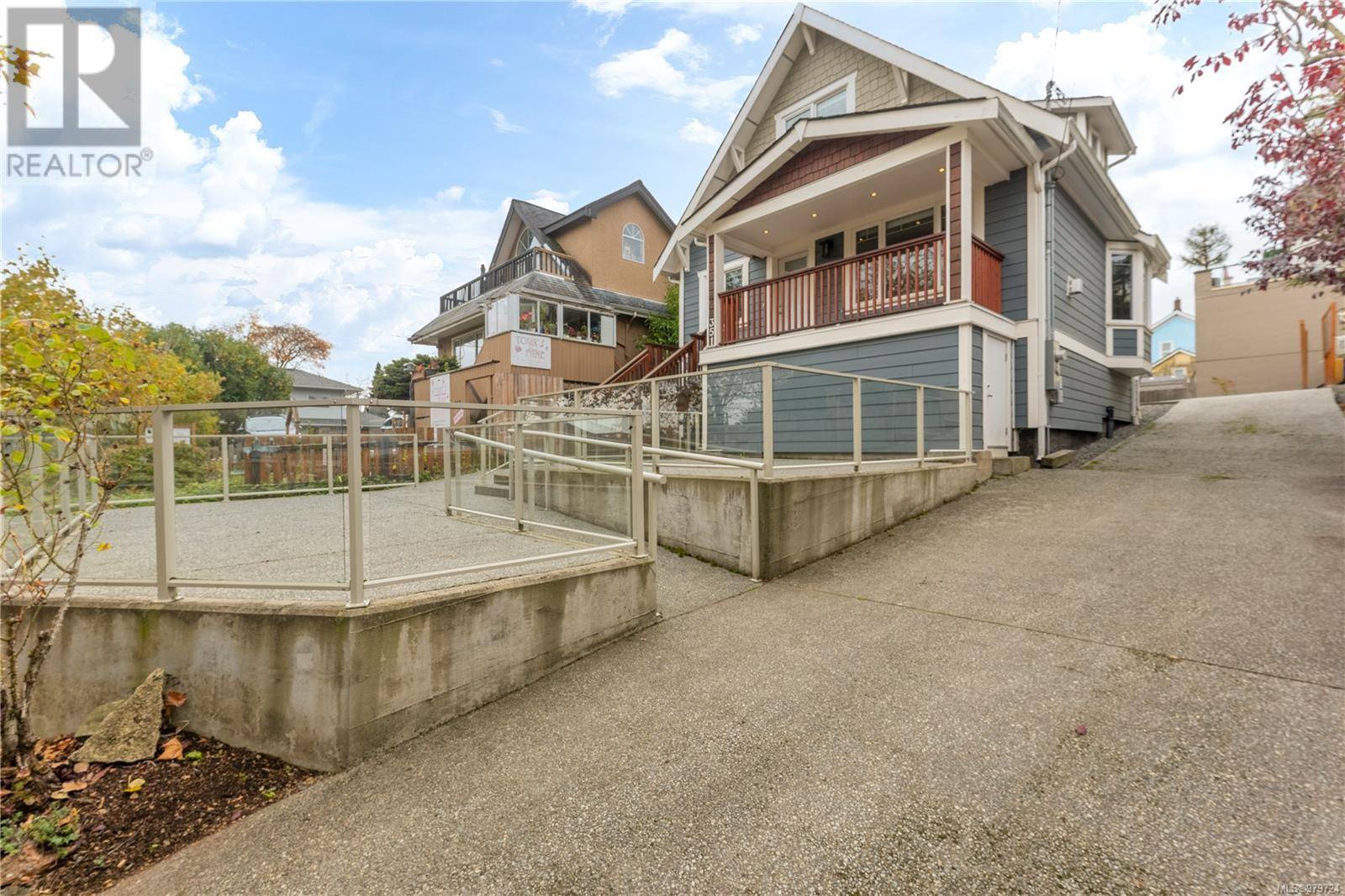 Nanaimo, BC V9R2T5,351 Wesley St