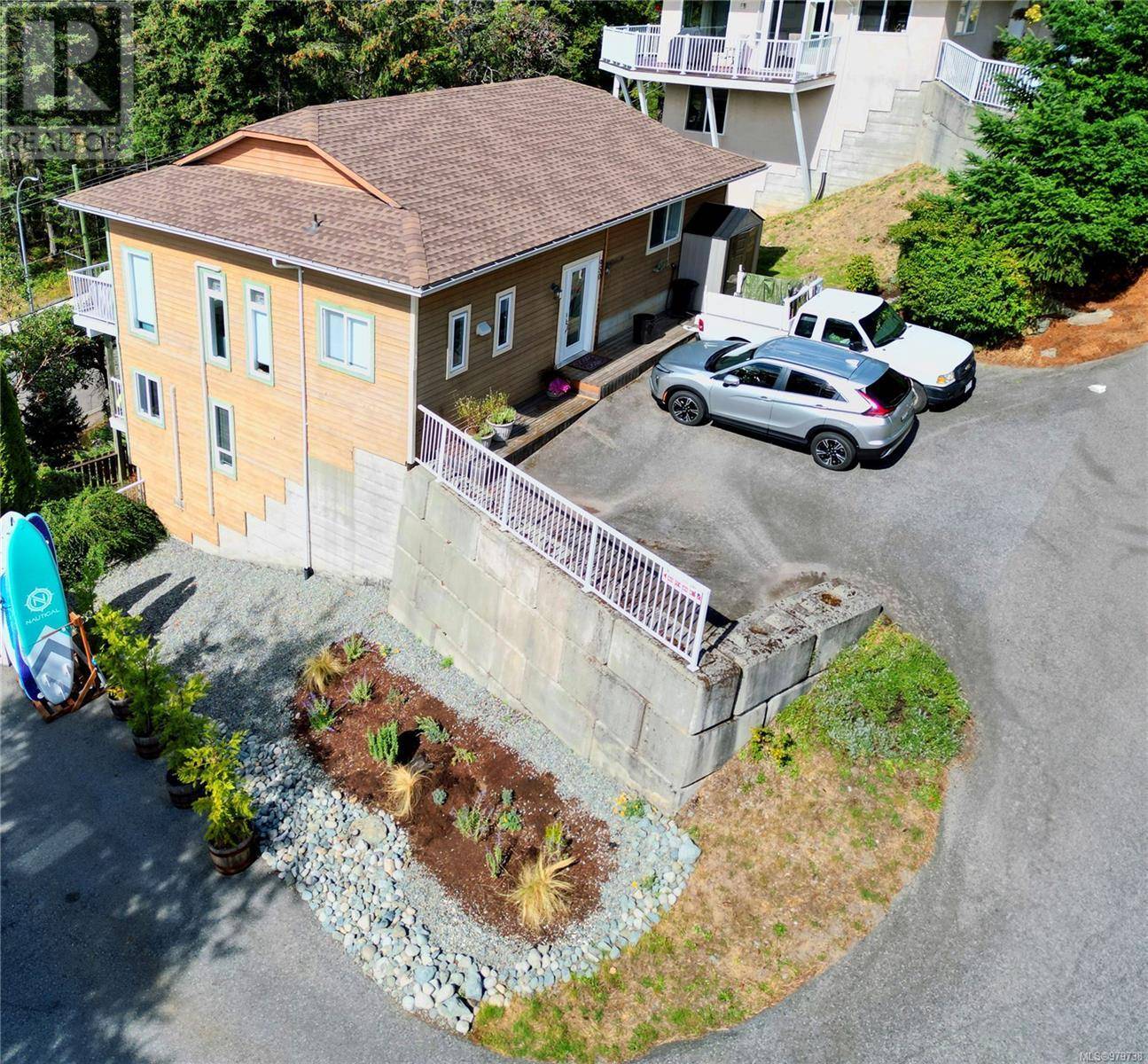 Nanaimo, BC V9T5J7,950 Woodpecker Lane