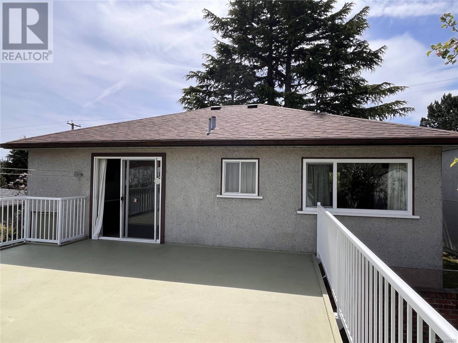 Saanich, BC V8Z1K3,266 Sims Ave