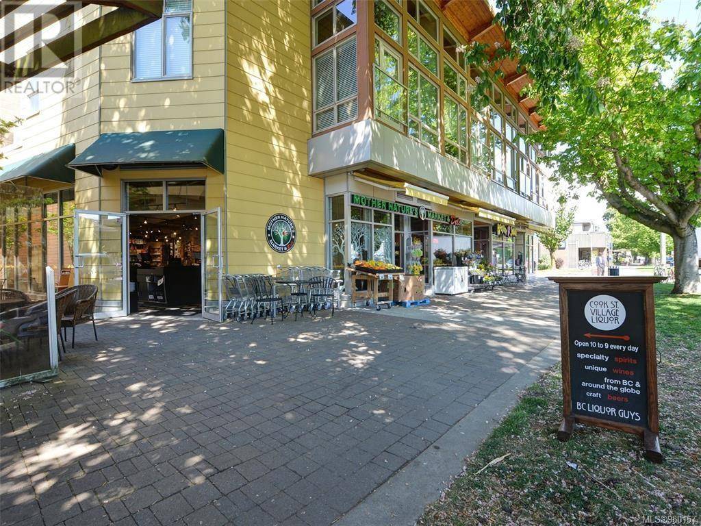 Victoria, BC V8V3X3,240 Cook ST #104-106
