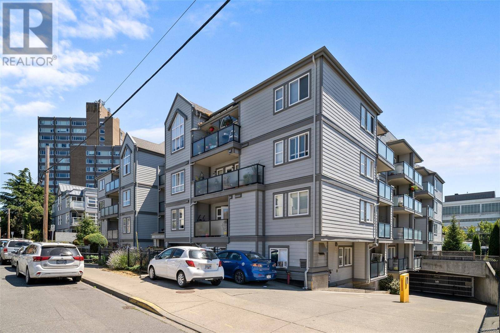 Victoria, BC V8W3Y3,827 North Park ST #209