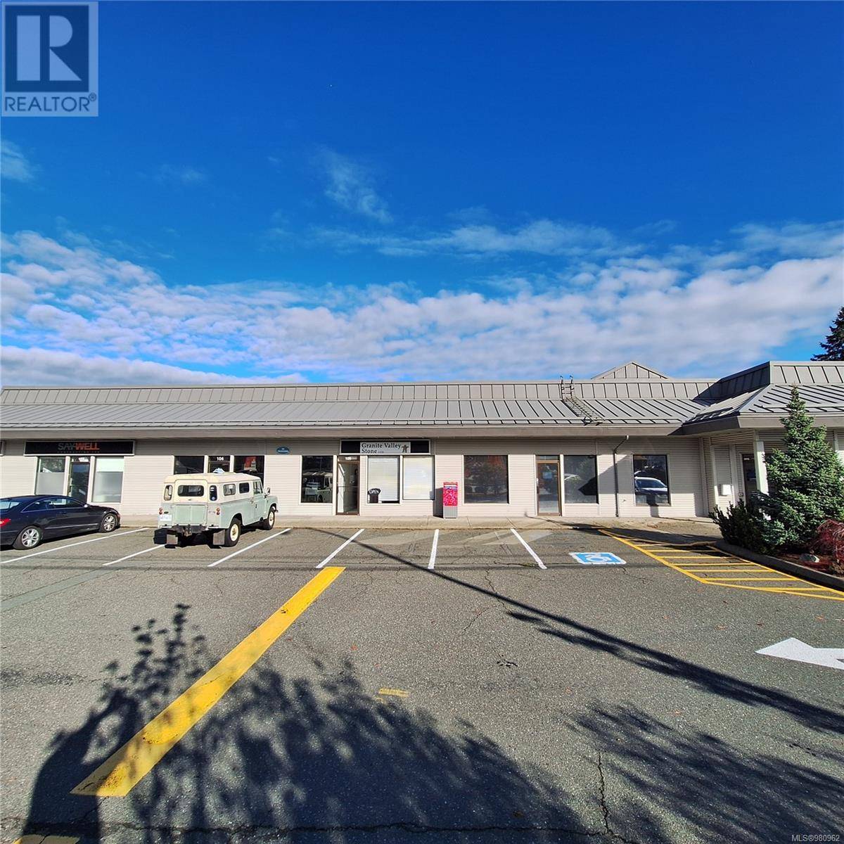 Courtenay, BC V9N2K8,1742 Cliffe AVE #105