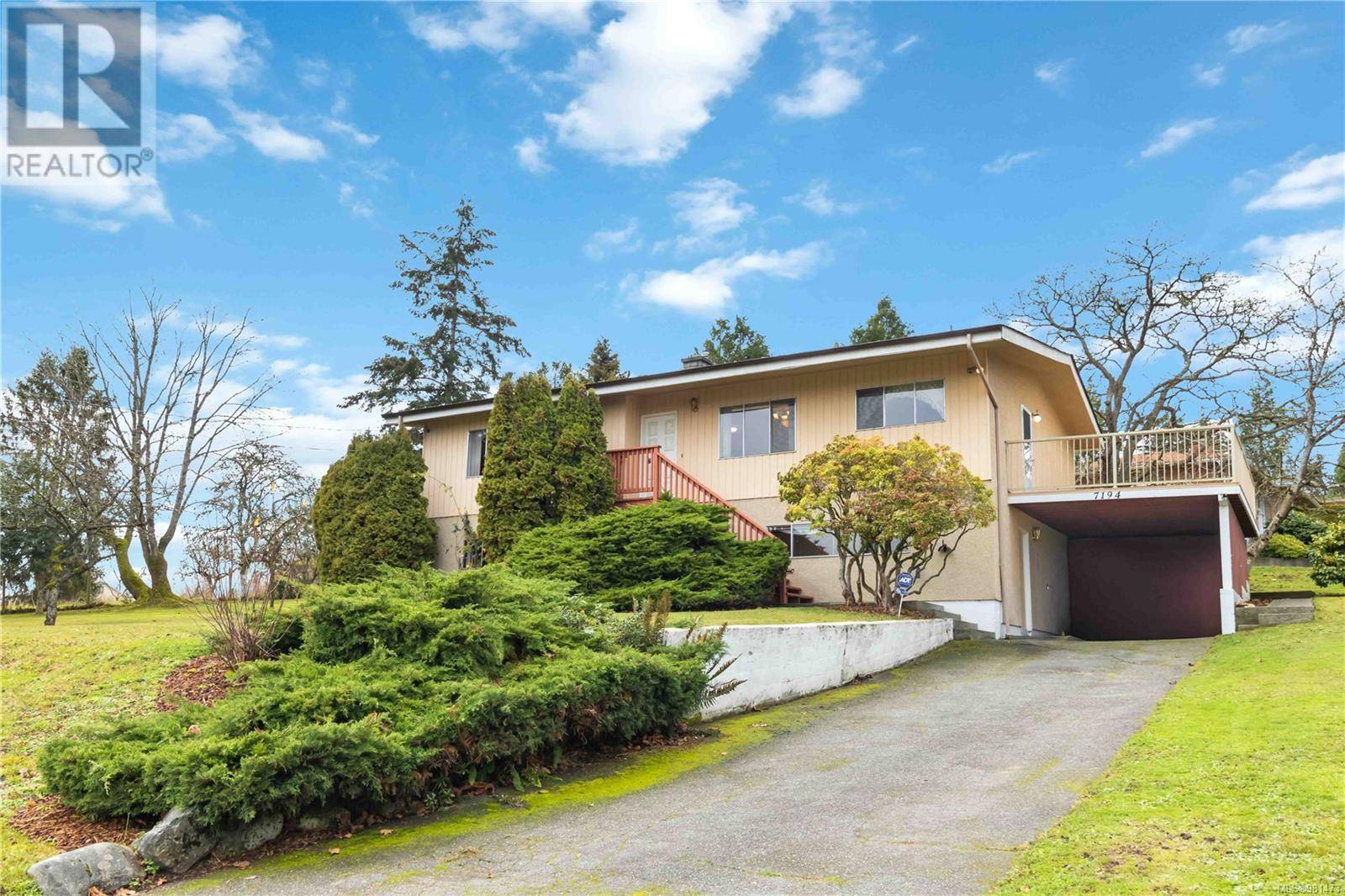 Central Saanich, BC V8M1M2,7194 Veyaness Rd