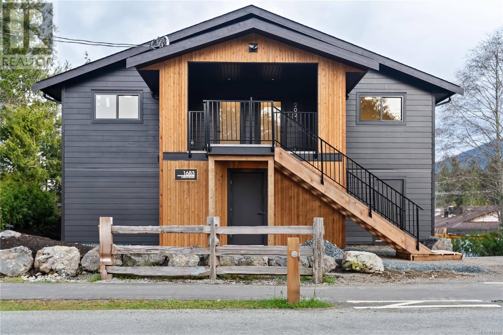 Ucluelet, BC V0R3A0,1683 Larch RD #202