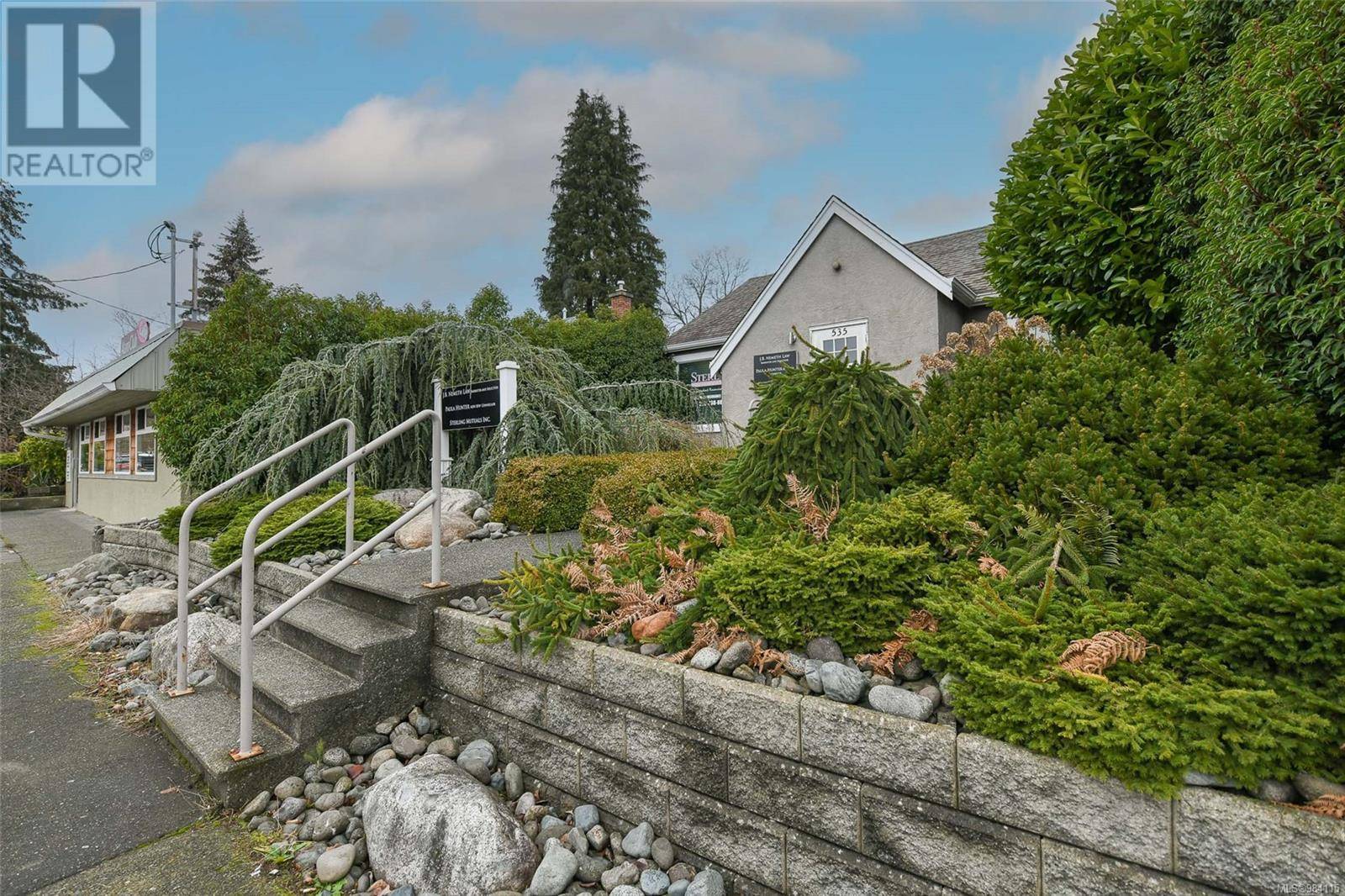 Courtenay, BC V9N1M5,535 6th St
