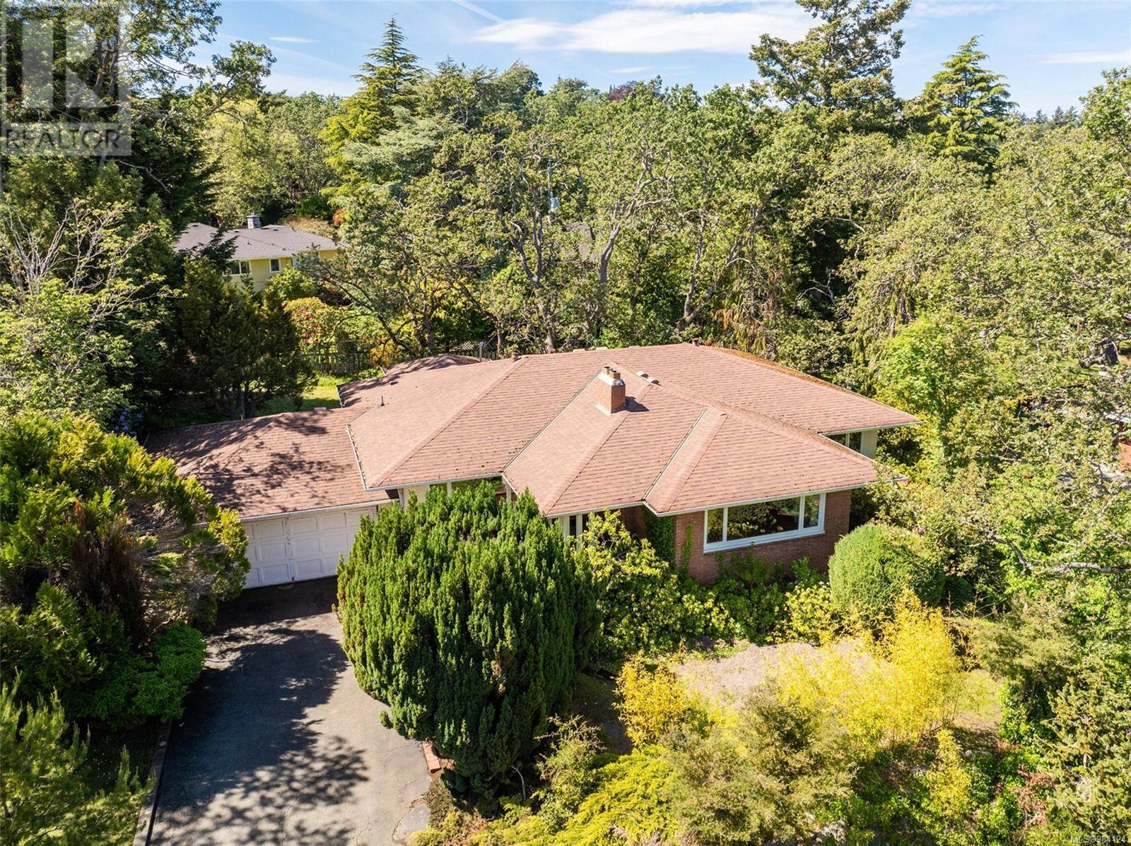 Oak Bay, BC V8R6G7,3250 Ripon Rd