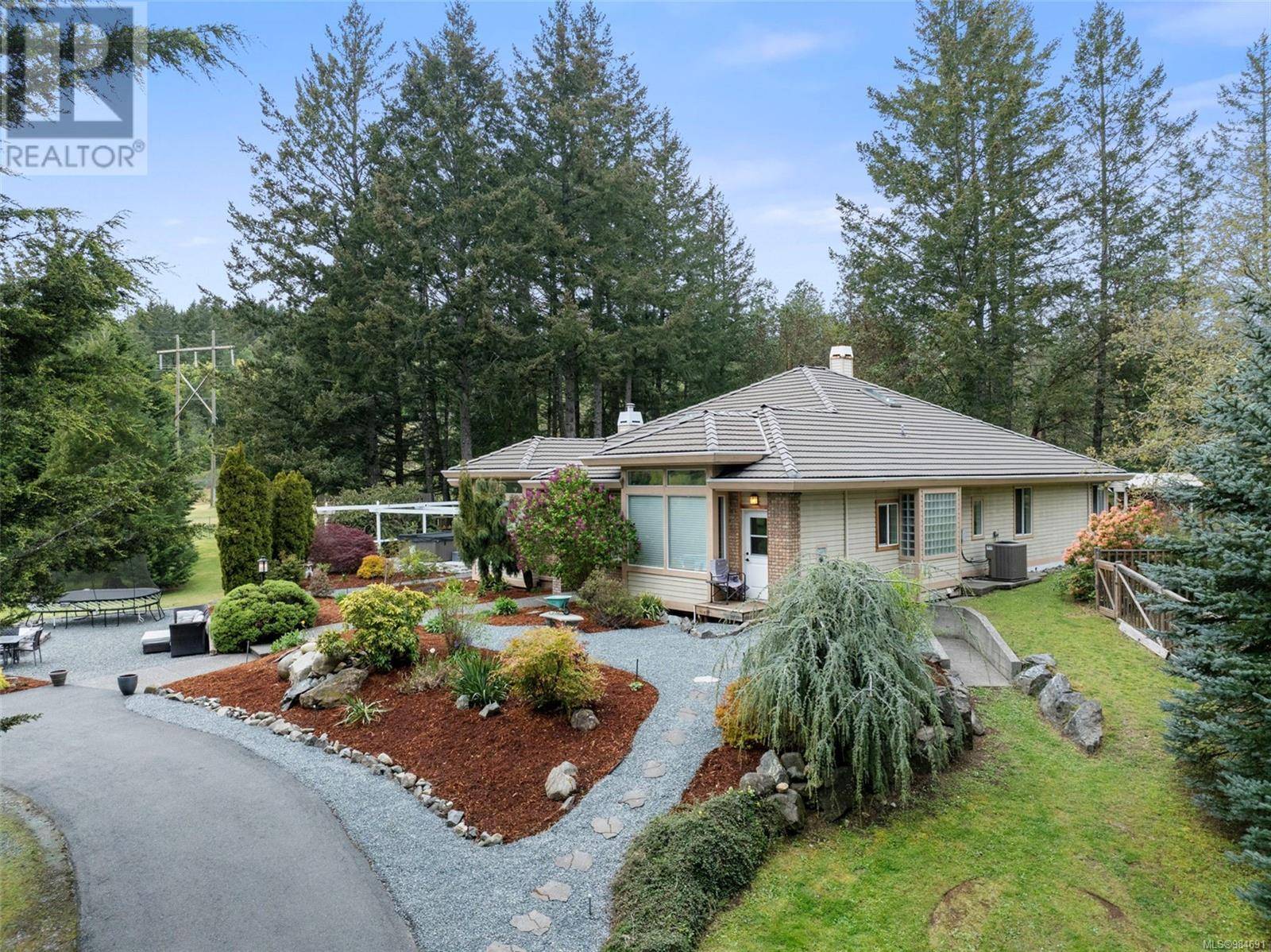 Highlands, BC V9E1H5,2262 Rolla Pl