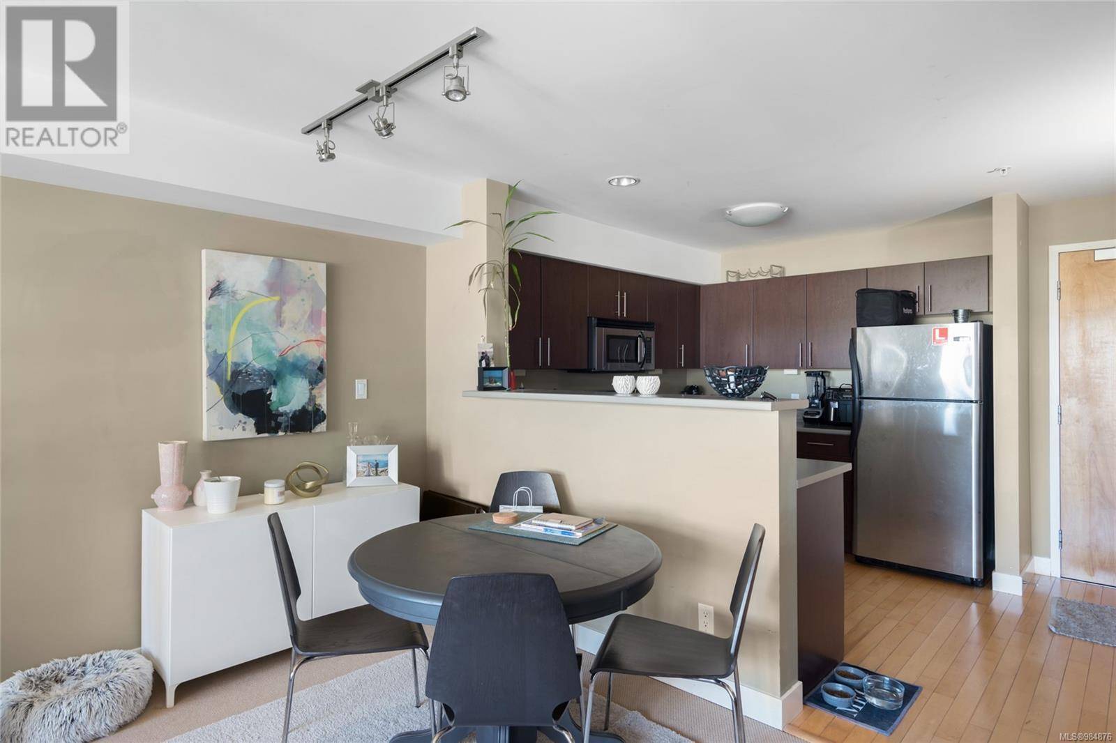 Victoria, BC V9A7R4,797 Tyee RD #309
