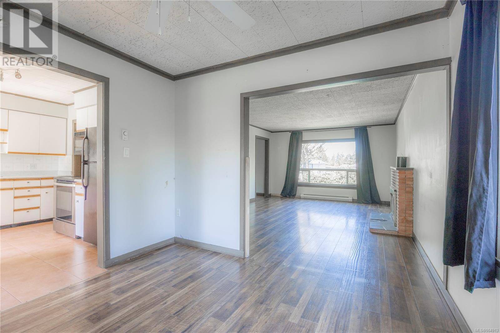 Nanaimo, BC V9S2B5,1019/1023 Dufferin Cres