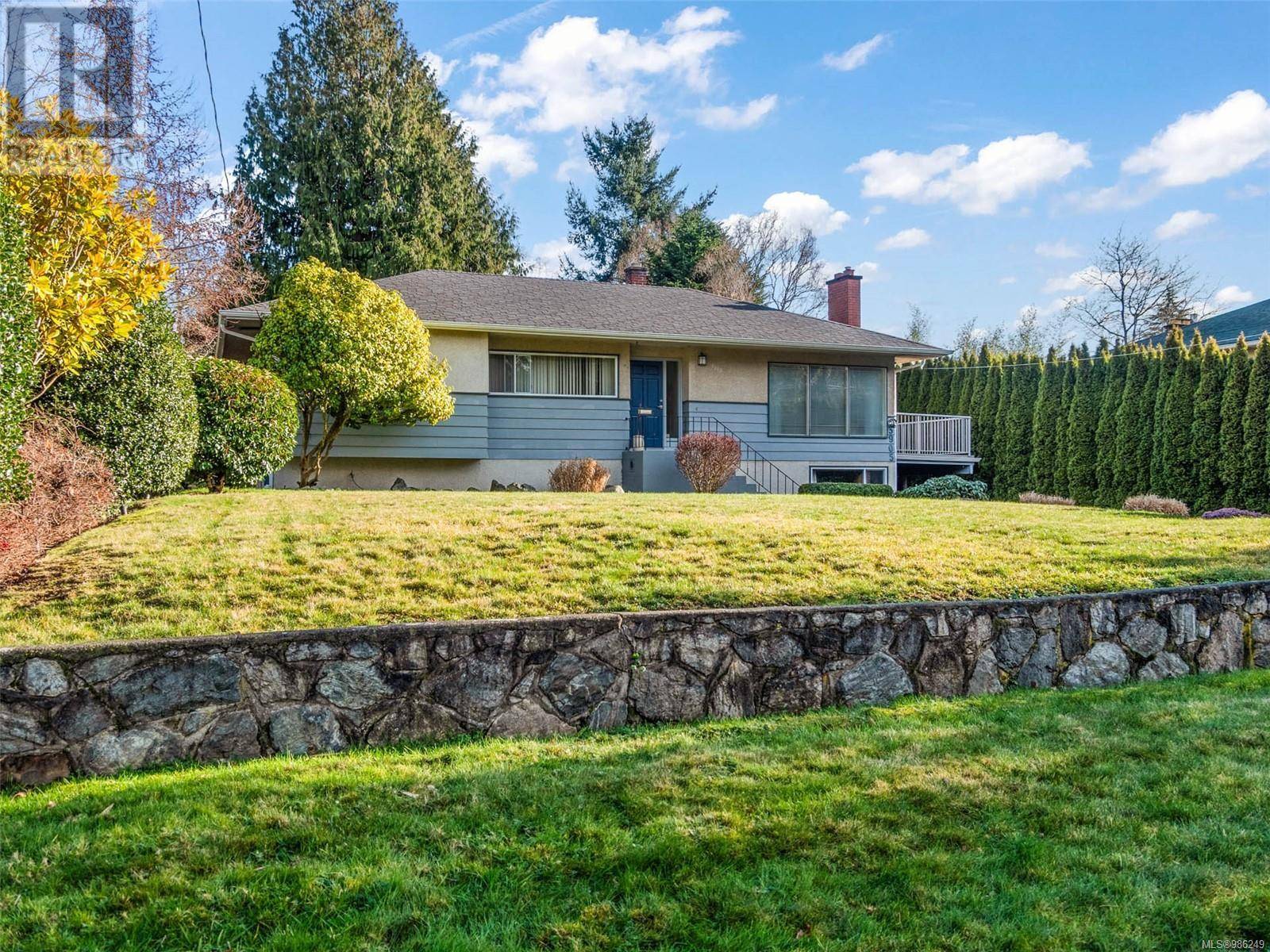 Saanich, BC V8N4C3,3905 Rowley Rd