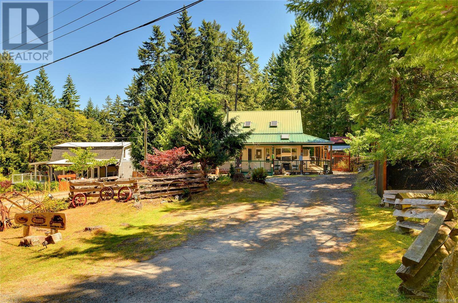 Mayne Island, BC V0N2J1,714 Charter Rd