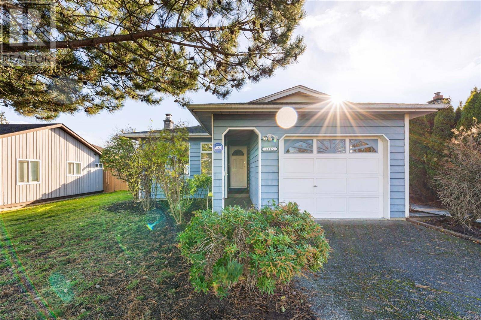 Sidney, BC V8L5C1,2145 Jahn Pl