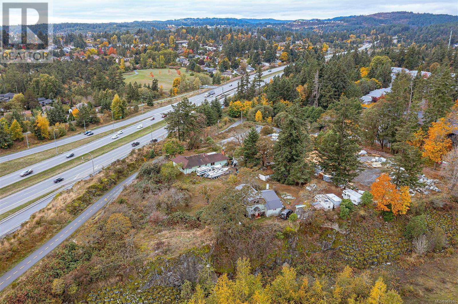 View Royal, BC V8Z1R7,5 Erskine Lane