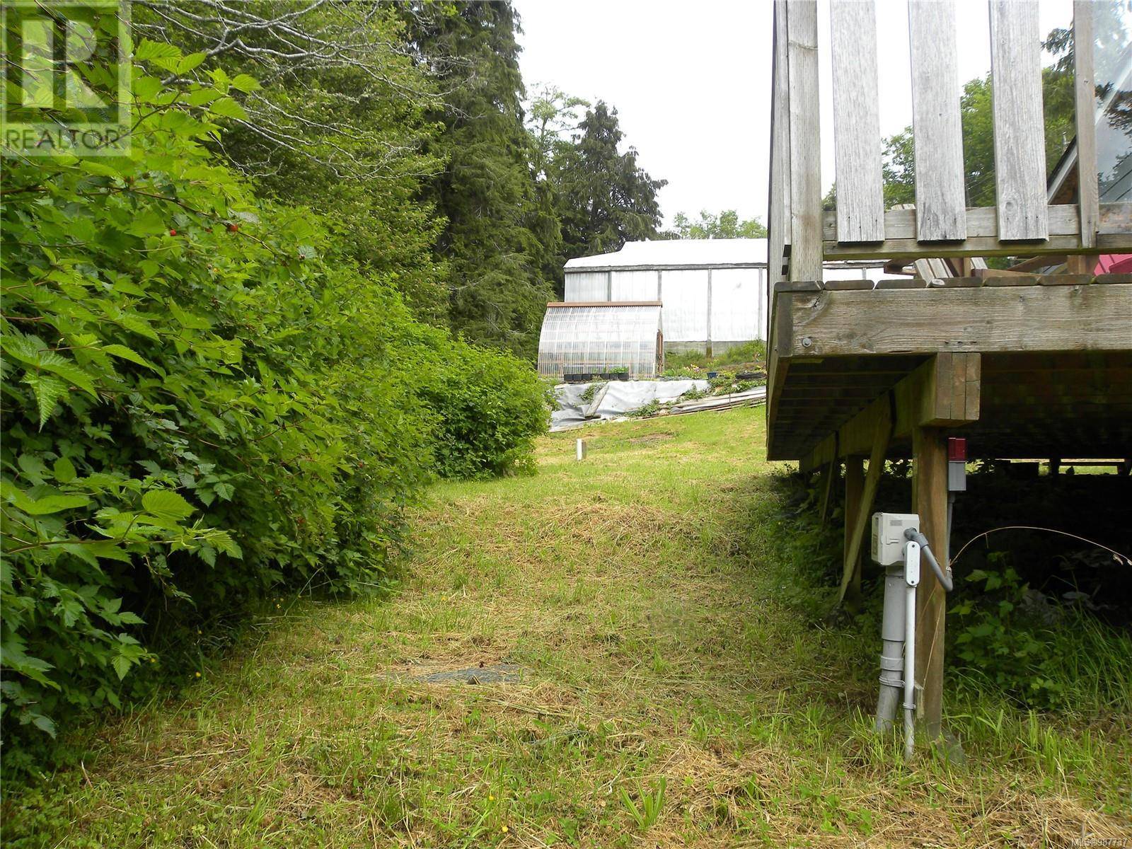 Alert Bay, BC V0N1A0,39 Birch St