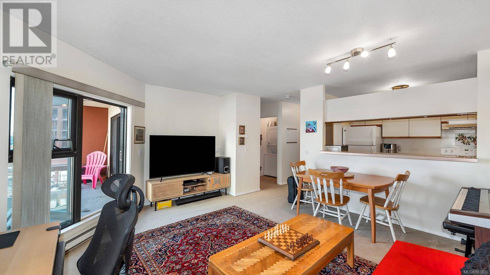 Victoria, BC V8W3J3,770 Cormorant ST #501