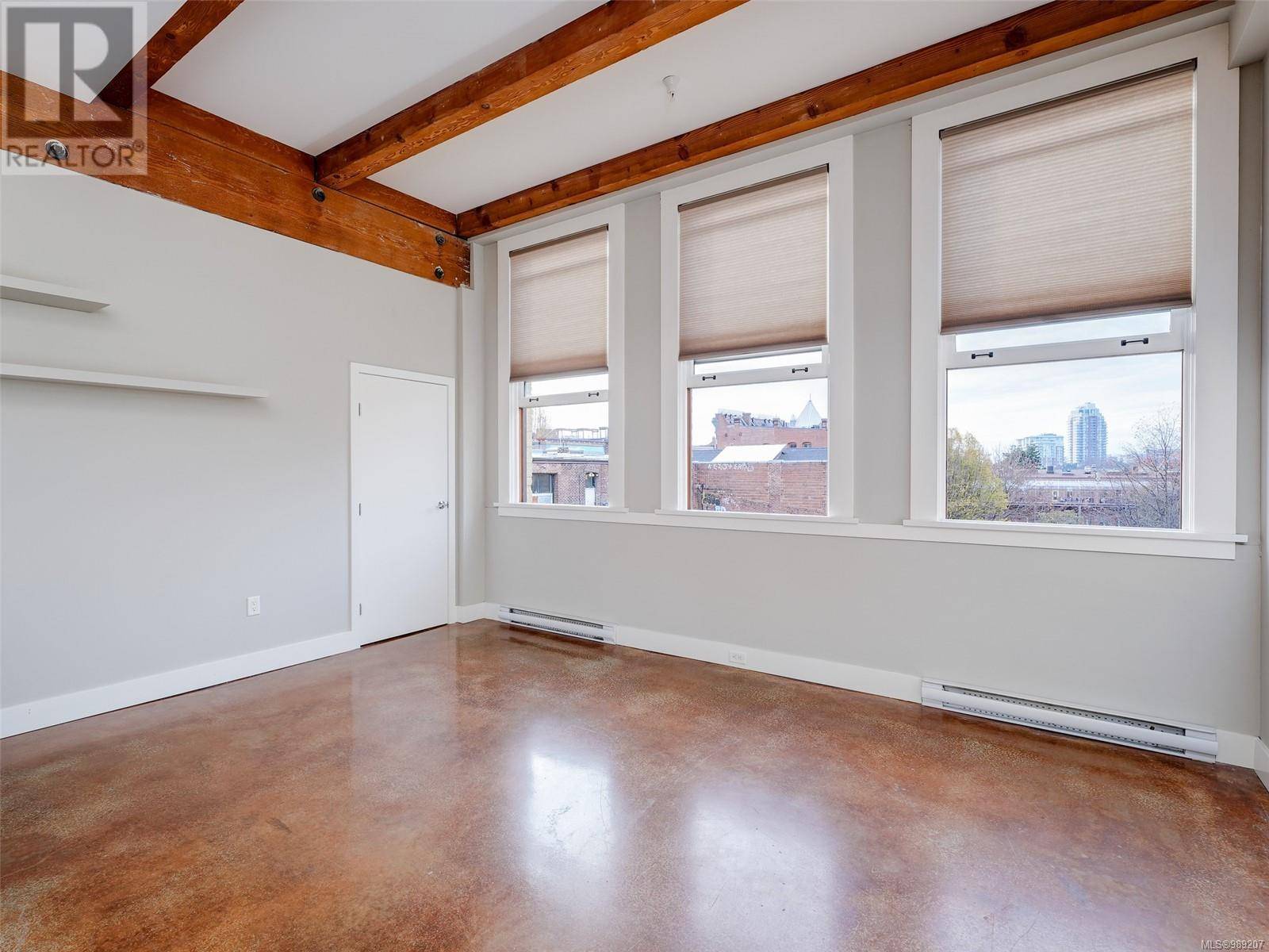 Victoria, BC V8W1N5,599 Pandora AVE #201
