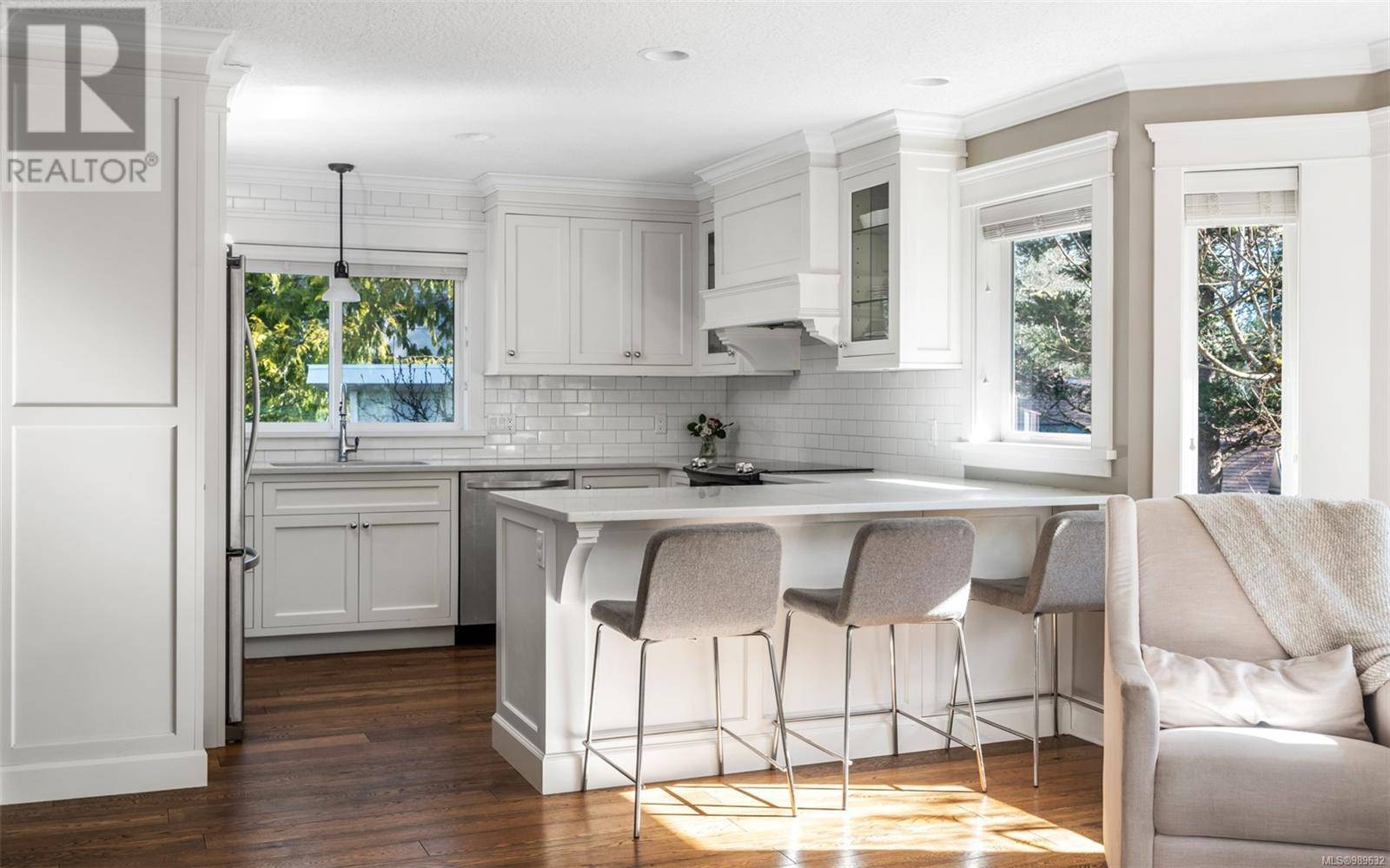 Central Saanich, BC V8M1A7,6676 Woodward Dr