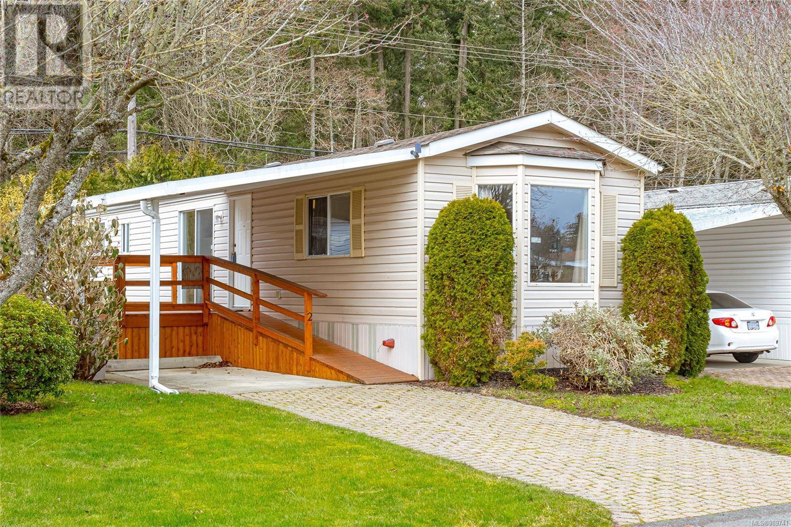 Central Saanich, BC V8M2B6,7583 Central Saanich RD #2