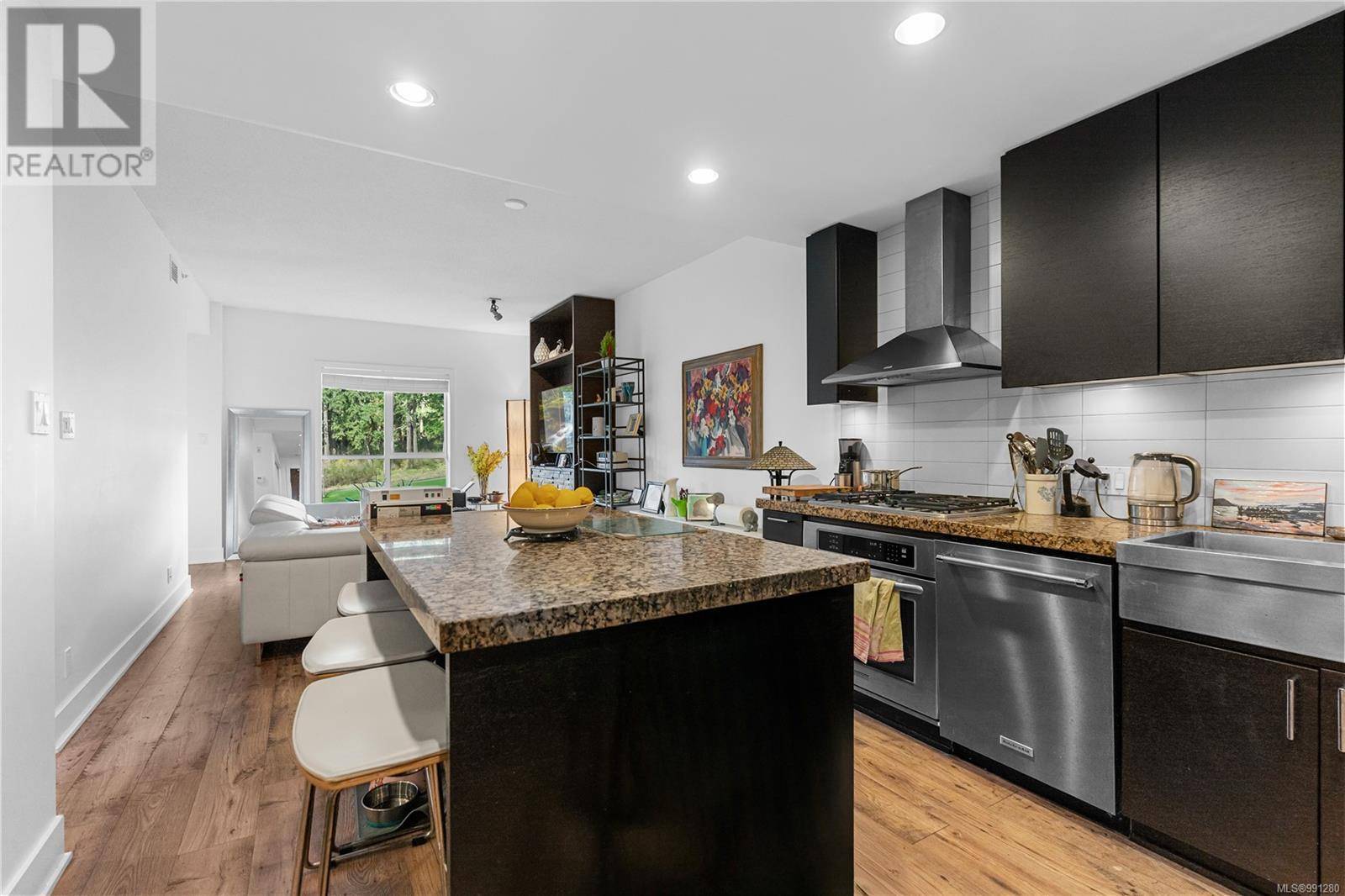 Langford, BC V9B0A4,1400 Lynburne PL #315