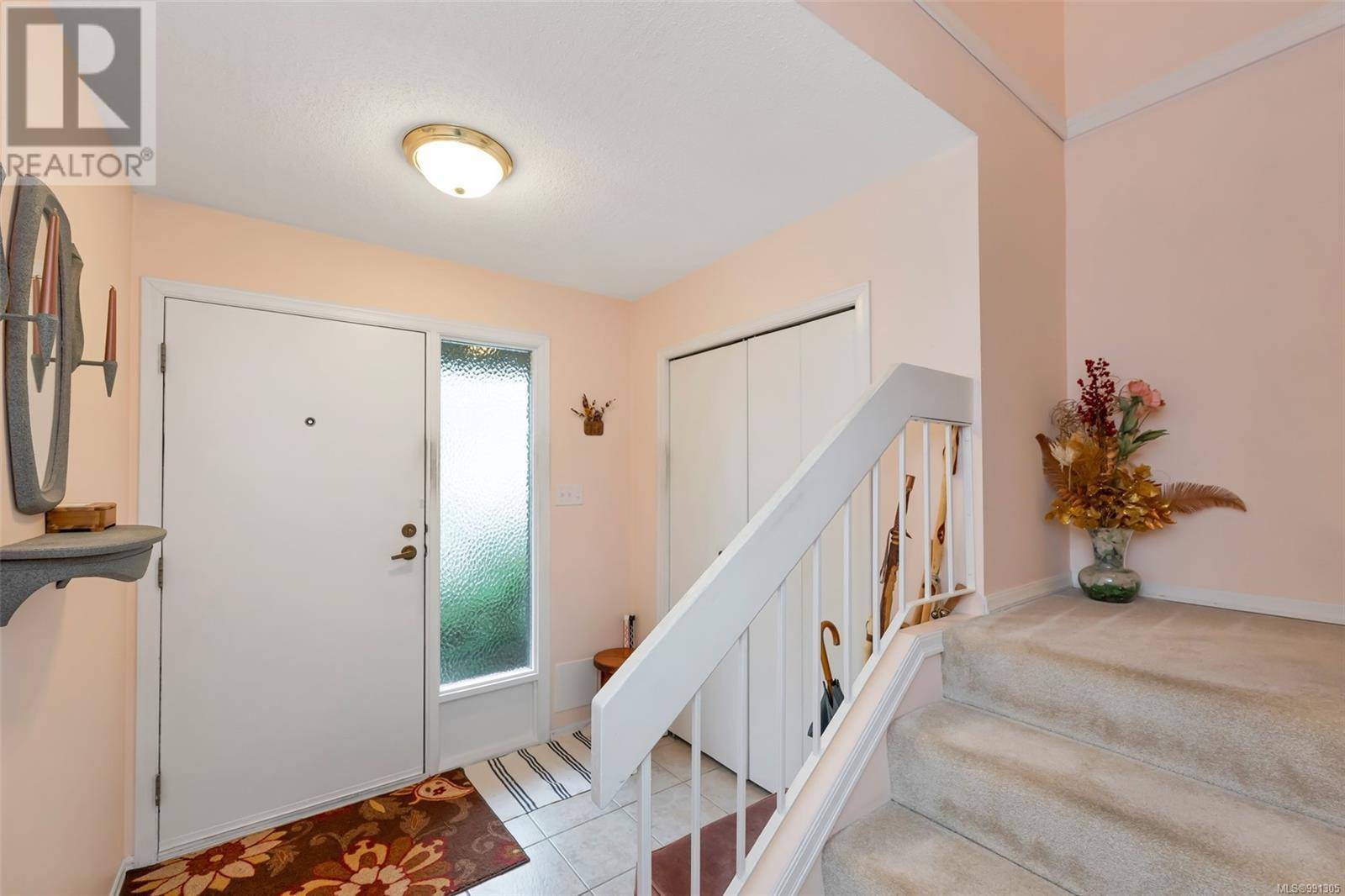 Sidney, BC V8L2R1,2020 White Birch RD #4