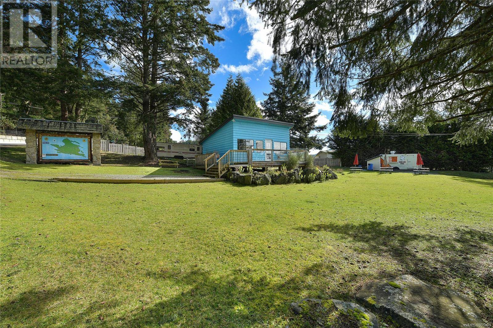Mayne Island, BC V0N2J2,492 Dalton Dr