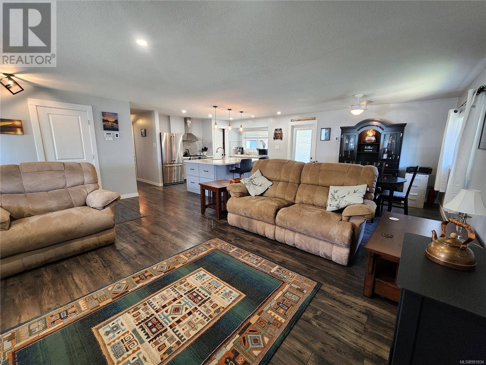 Campbell River, BC V9W3R7,695 Evergreen Rd