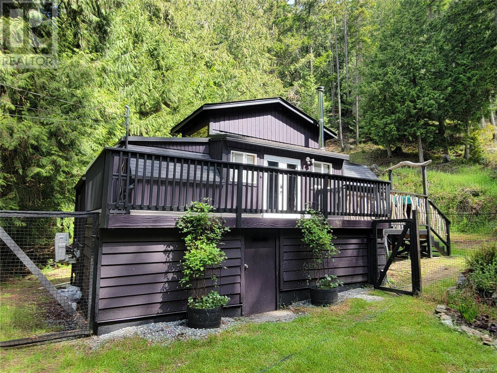 Pender Island, BC V0N2M2,2614 Crowsnest Dr