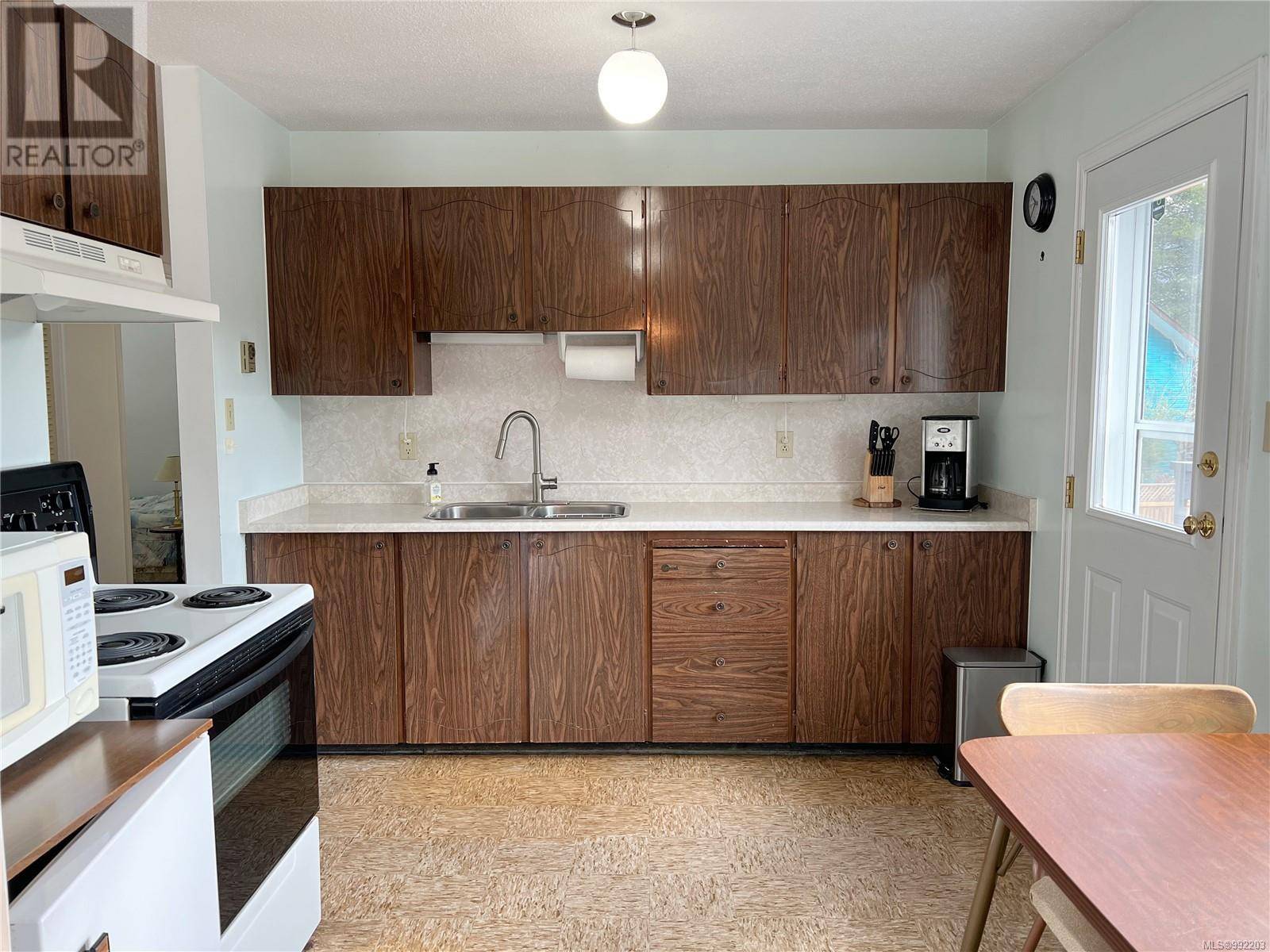 Gold River, BC V0P1G0,439 Cedar Cres
