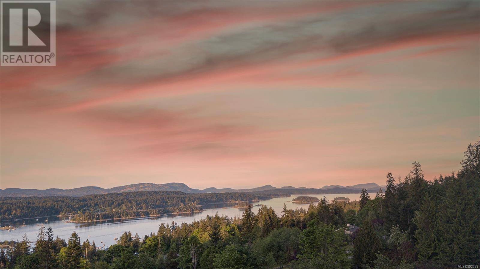 Salt Spring, BC V8K2J7,125 Bishops Walk Rd