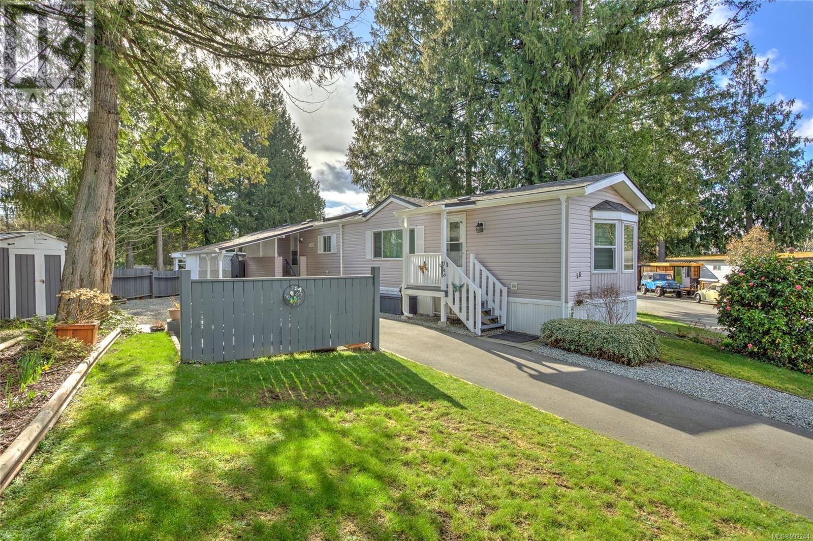 Nanaimo, BC V9R6N3,25 Maki RD North #56