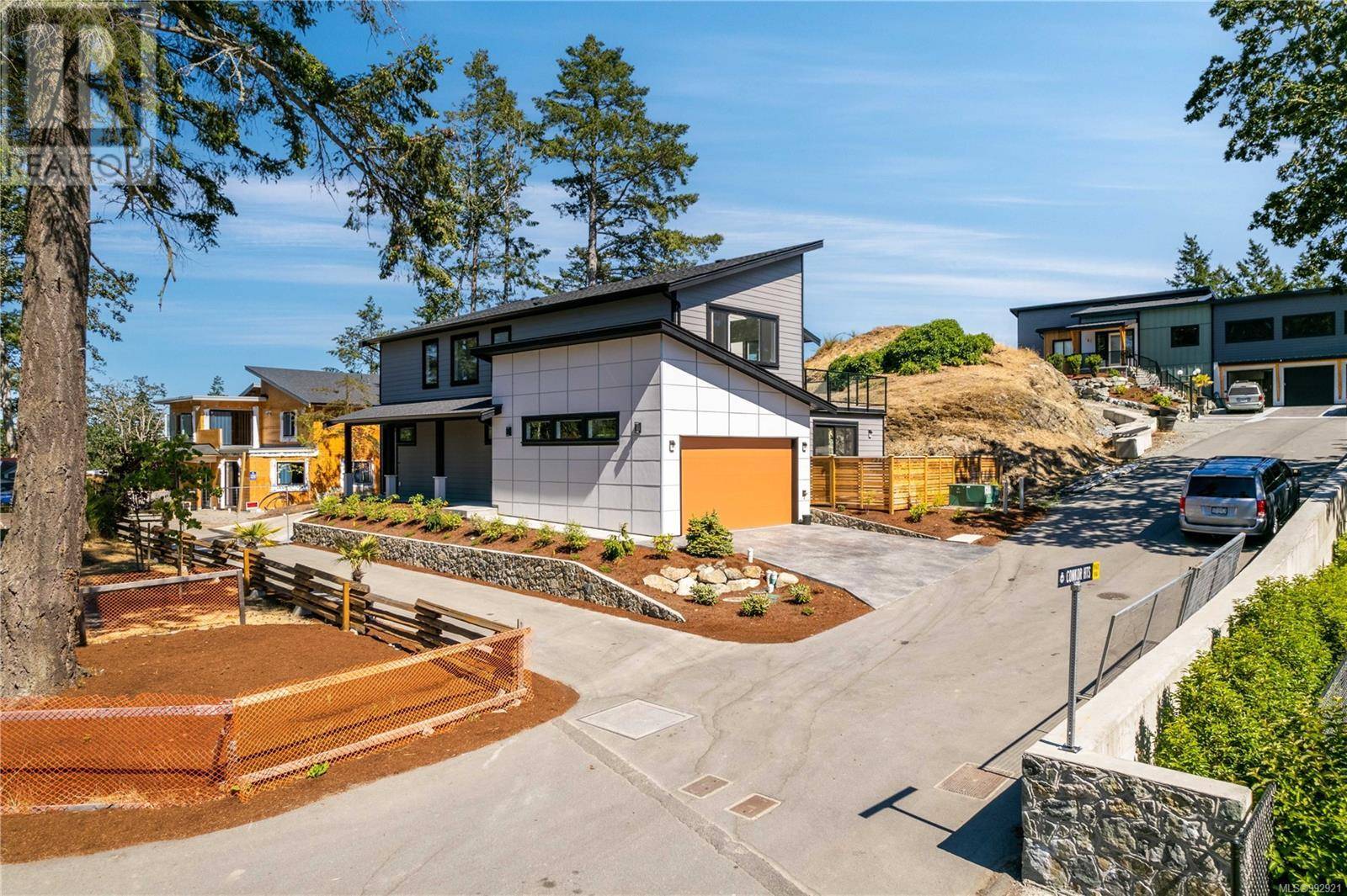 View Royal, BC V9B1T9,231 Heddle Ave