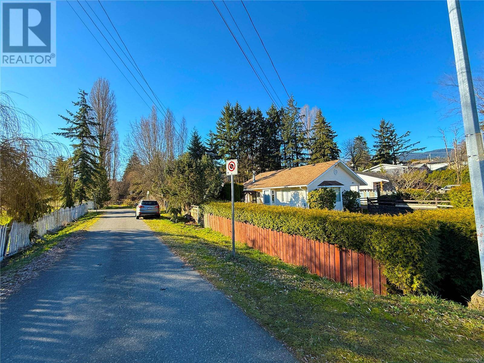Nanaimo, BC V9R1W5,421 Third St