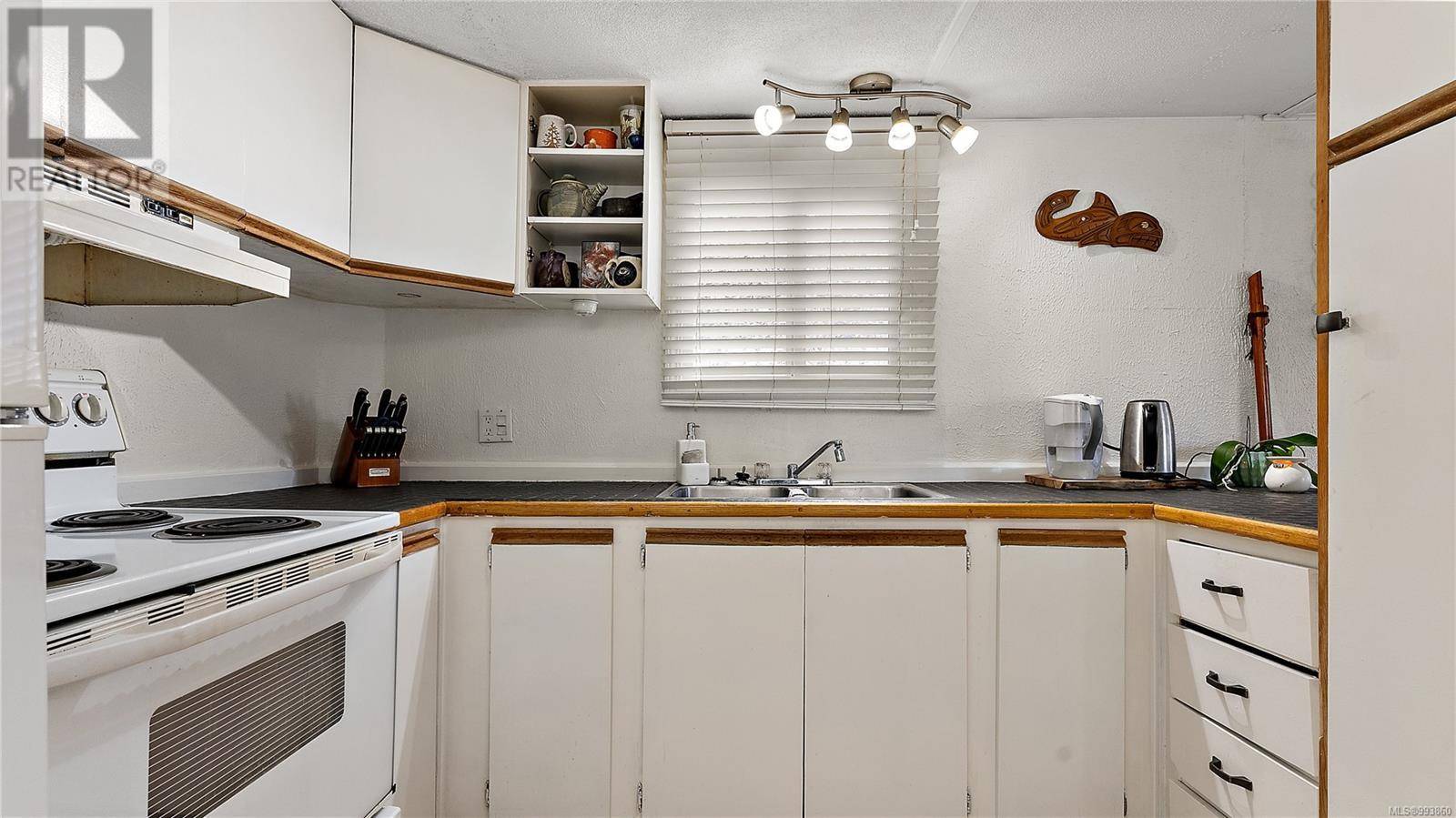 Langford, BC V9B4V4,2587 Selwyn RD #11