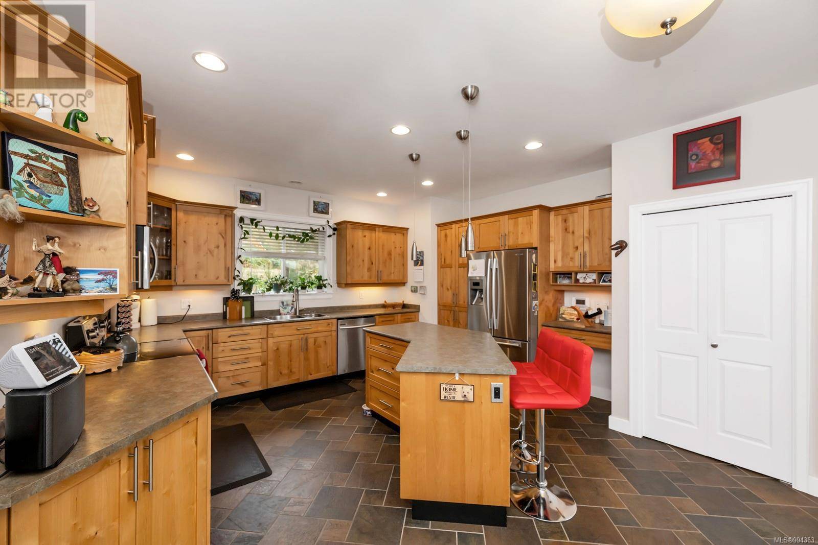 Crofton, BC V0R1R0,1735 Robert St